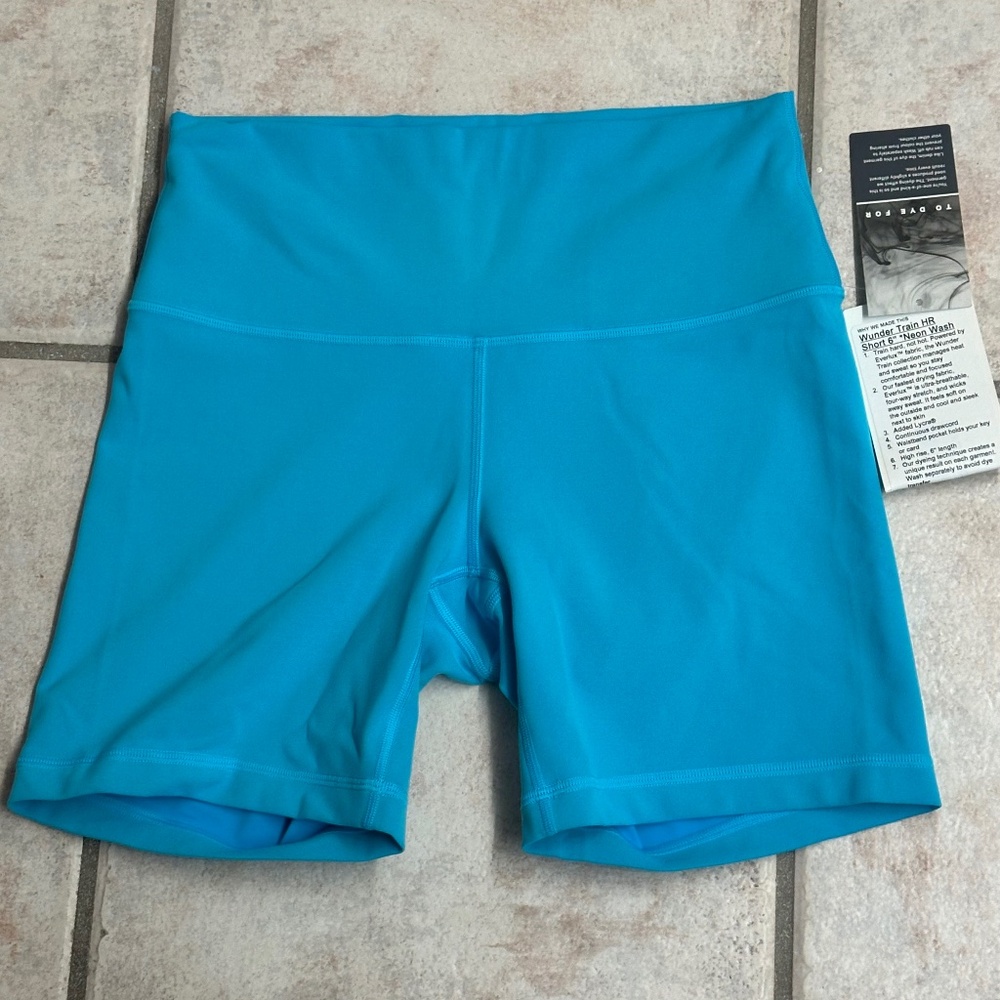 New Lululemon Wunder Train HR in electric turquoise